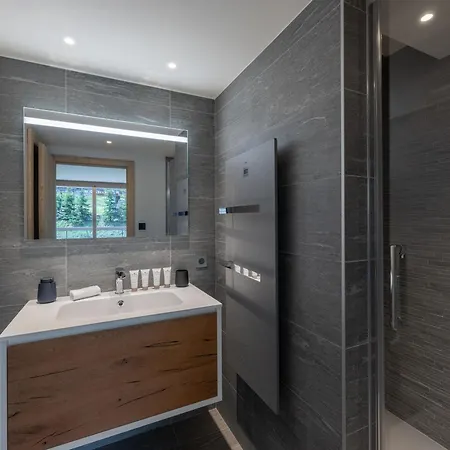 דירה Moderne 133m² A Courchevel, Proche Telecabine, Avec Wifi Et Parking - Fr-1-562-80 *